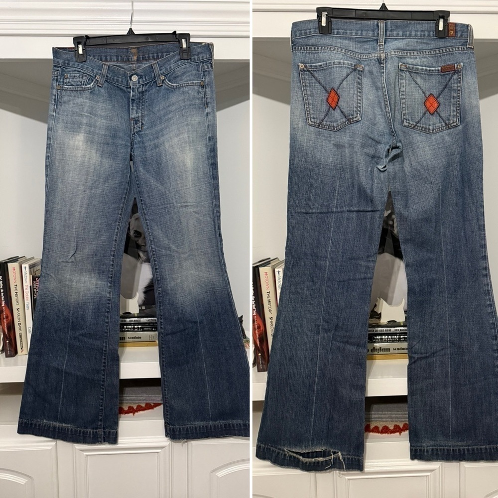 7 For All Mankind Vintage Dojo Wide Leg Flare Jeans Size 30. Orange pocket. - Picture 3 of 6
